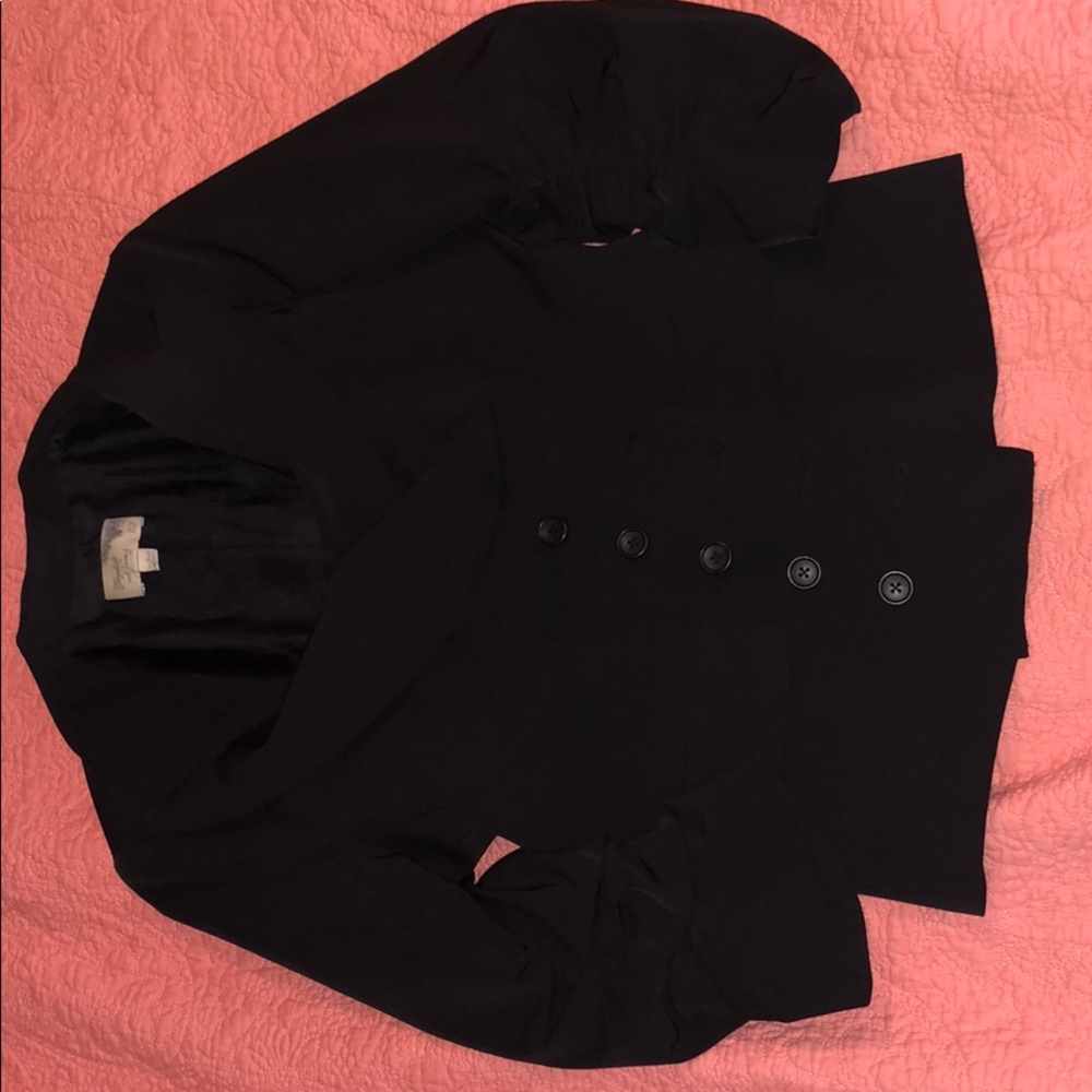 Black Wrinkle-Free Elizabeth and James Blazer